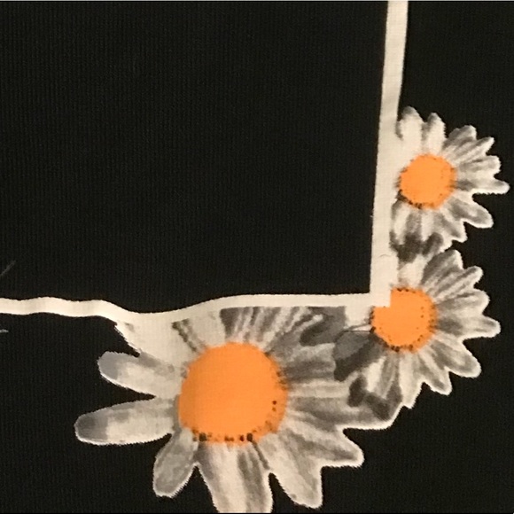 be wild and wander crop top - Picture 2 of 3